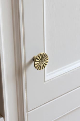 Goo-Ki Brushed Bronze Cabinet Knob,Modern 1.5''（36mm Dia Zinc Alloy Drawer Knobs with Round Flower Design,6 Pack - color: Brushed Bronze, size: 1.5'' Dia Single Hole Knob