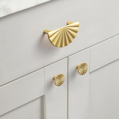 Goo-Ki 1.5'(38mm) Dia Brushed Brass Cabinet Knob, Big Zinc Alloy Drawer Knobs with Round Flower Design,Retro Style,6 Pack - color: Brushed Brass, size: 1.5'' Dia Single Hole Knob