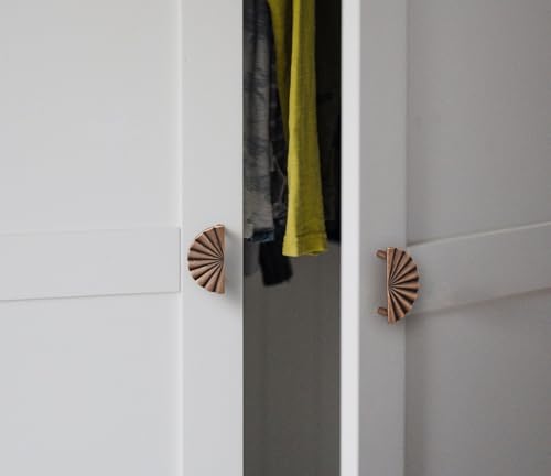 Goo-Ki 2.5''Hole Centers Antique Copper Cabinet Pulls, Retro Accessible Luxury Zinc Alloy Drawer Pulls with Fan-Shaped,6 Pack - color: Antique Copper, size: 2.5'' Hole Centers Fan-Shaped Pull