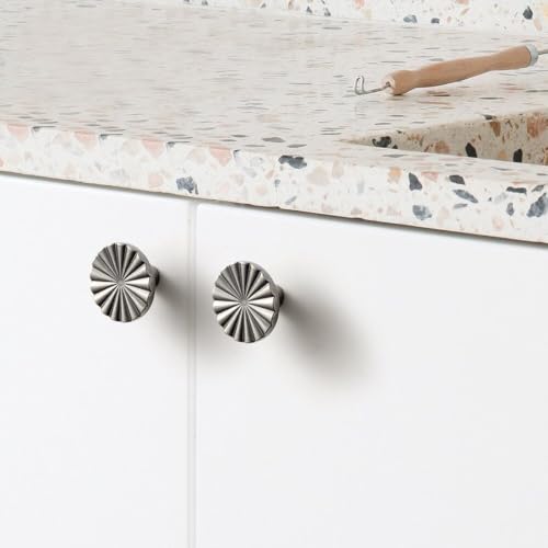 Goo-Ki 1.5''(38mm) Dia Antique Silver Cabinet Knob, Big Zinc Alloy Drawer Knobs with Round Flower Design,Retro Style,6 Pack - color: Antique Silver, size: 1.5'' Dia Single Hole Knob