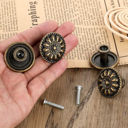 JJUNW 8 Pack Antique Brass Drawer Knobs, Vintage Dresser Drawers Knobs, Solid Round Cabinet Knobs, Single Hole Cabinet Hardware for Refinished Furniture, Diameter 1.18in