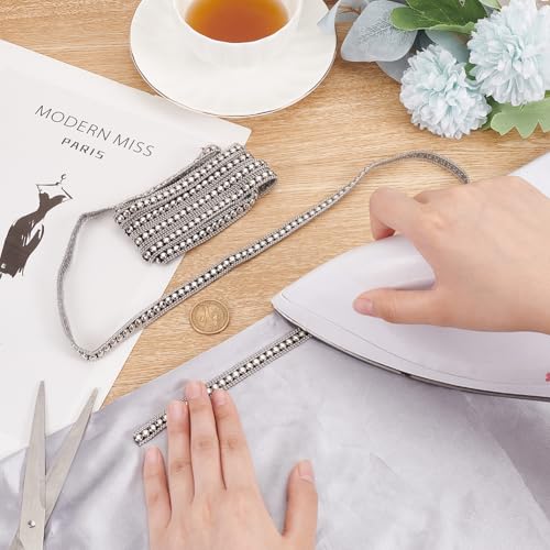 FINGERINSPIRE 2.5 Yards Hot Fix Nailhead Trim 3/8 inch Wide Dome Round Stud Iron-on Nailhead Ribbon with Black PU Leather Base Flat-Back Rivet Trim Ribbon for DIY Purse Clothing Shoes Decoration