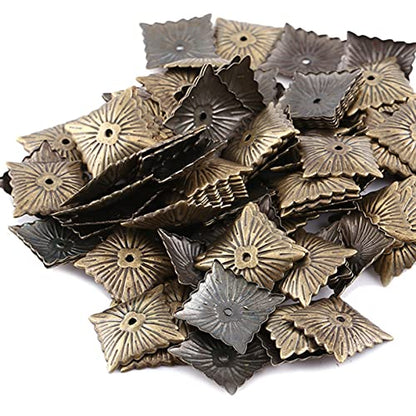 Hilitand 100pcs Upholstery Tacks, Furniture Nails Pins Sofa Rivet Upholstery Pins Craft Thumbtack Tack,Antique Brass (K247Square Nail 21x21mm)
